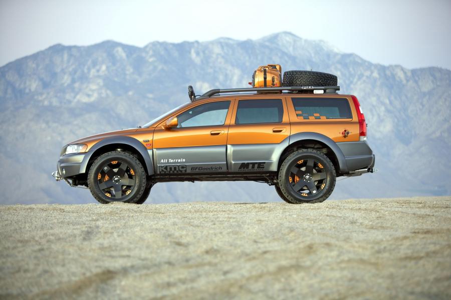  Volvo XC70 All Terrain Concept 2005 года  (фото 2 из 13)